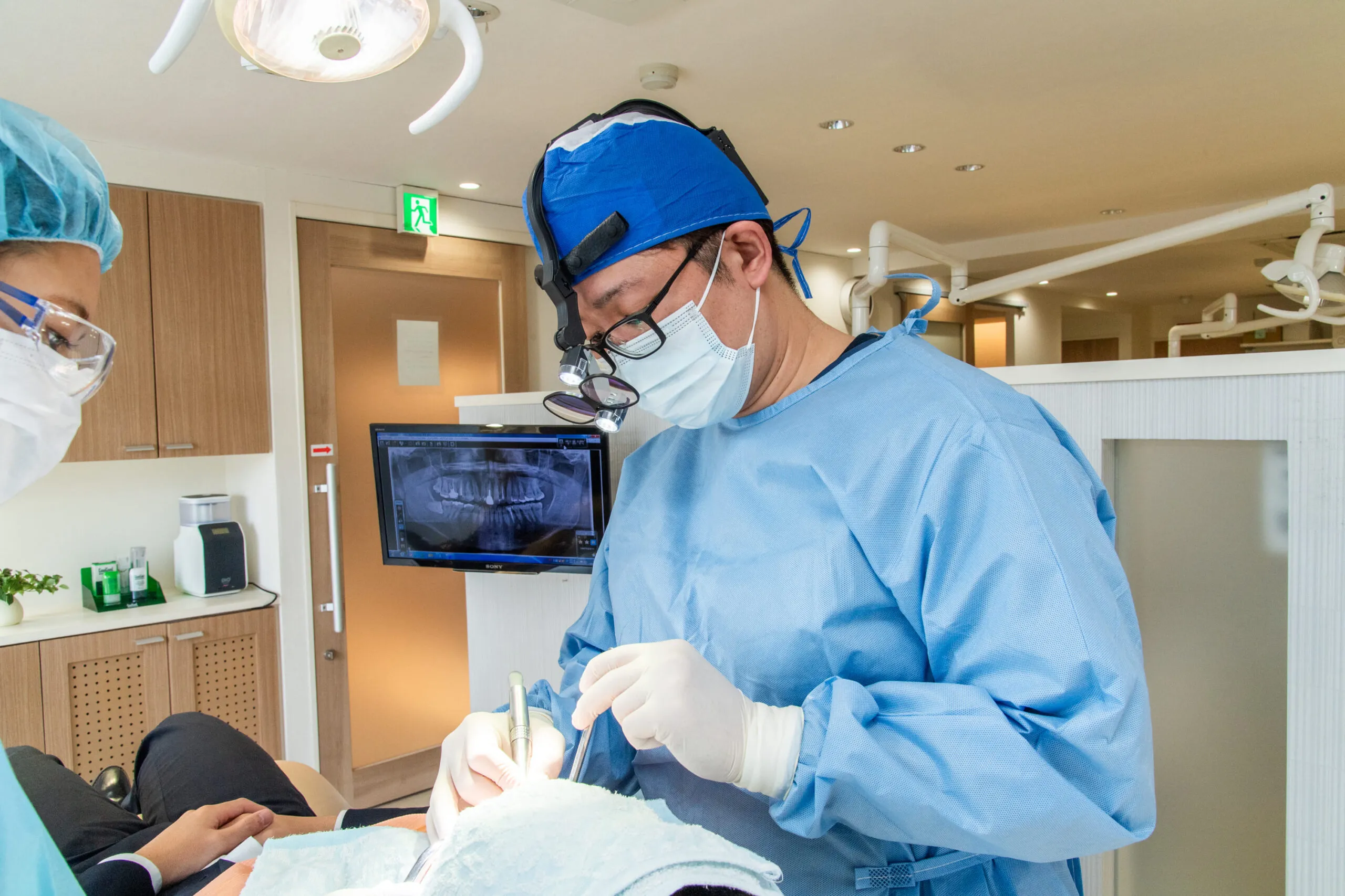 経験実績豊富な院長が担当